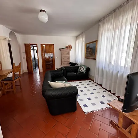 Ampio Con Vista “casa Magro” Apartamento Tirano